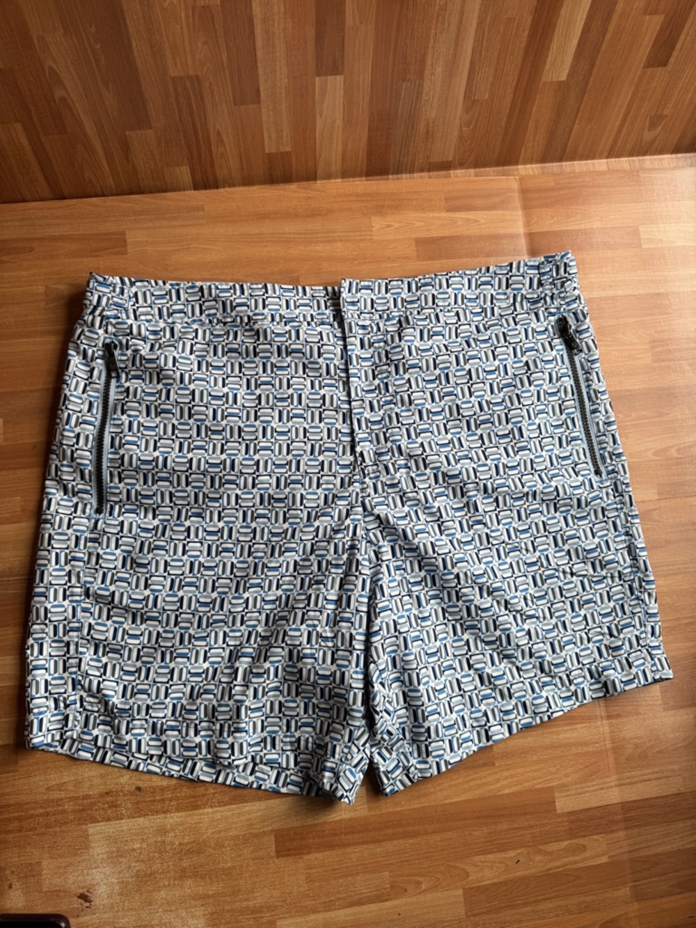 Ted Baker swim trunks, NWT, fully lined, blue print , XL / XXL